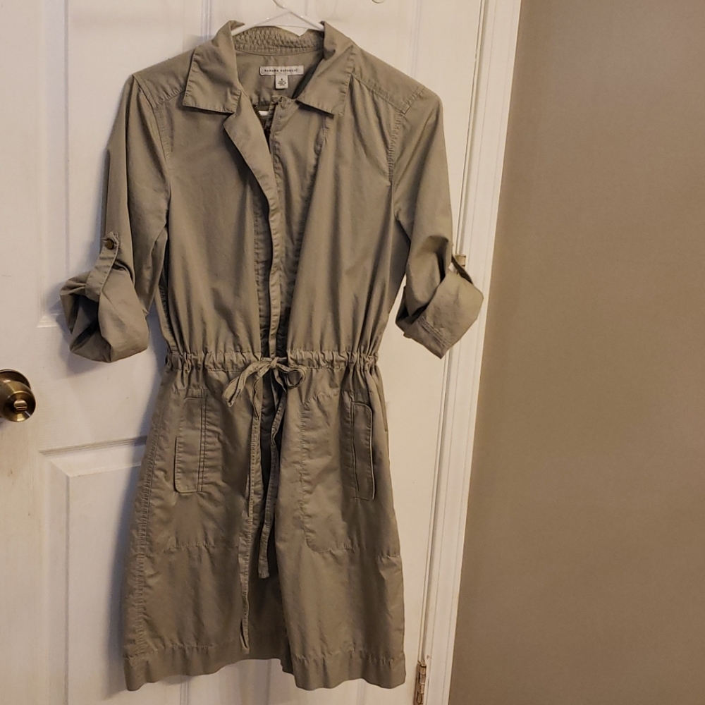 Dress - Picture 3 of 3